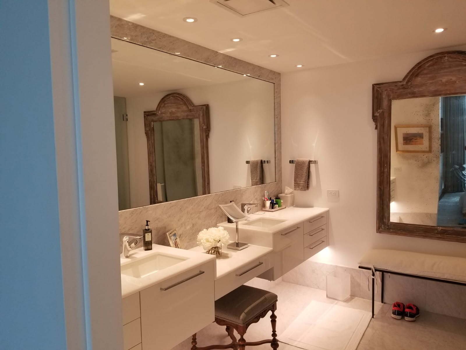 2805f82a21174cd1aa5c2ef1c1f61358